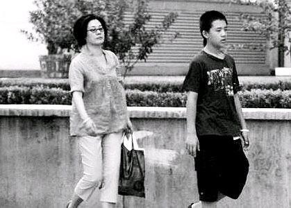 叢珊中法混血兒子曝光當年產(chǎn)子未保住婚姻