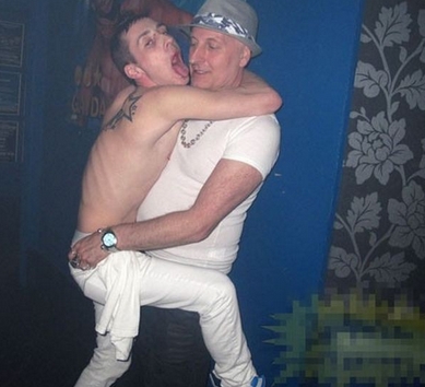 揭各地夜總會 醉酒男女亂性狂歡