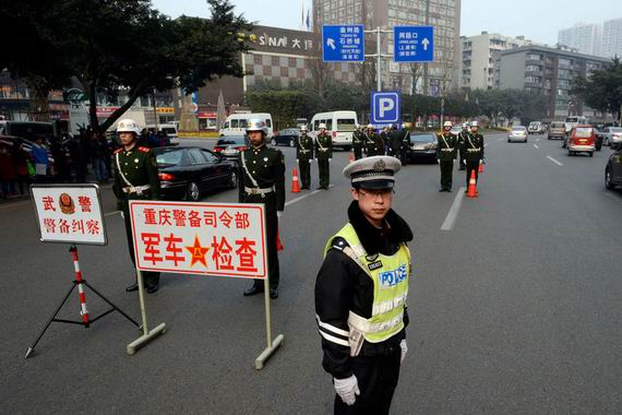資料圖：重慶對軍車開展專項(xiàng)整頓。