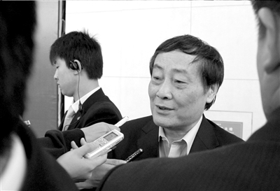 宗慶后接受記者采訪（資料圖片）。本報(bào)記者王海欣攝