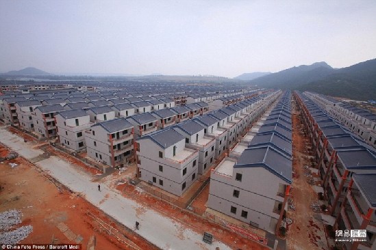 住在中國:房價比天高 蝸居如蟻穴