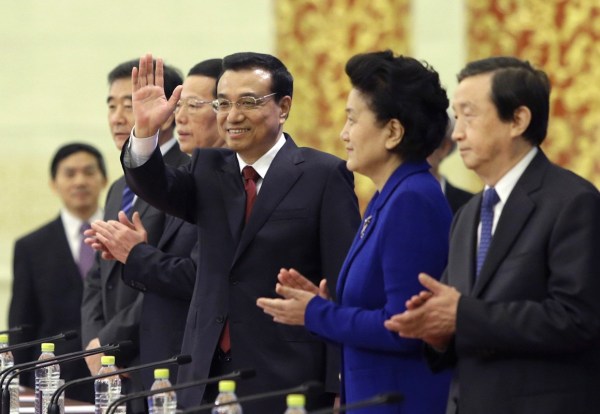 李克強(qiáng)約法三章:人民過好日子政府就要過緊日子 李克強(qiáng)約法三章:人民過好日子政府就要過緊日子