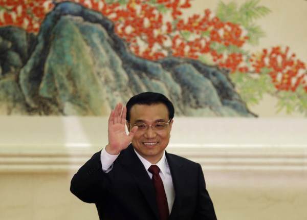 李克強(qiáng)約法三章:人民過好日子政府就要過緊日子 李克強(qiáng)約法三章:人民過好日子政府就要過緊日子