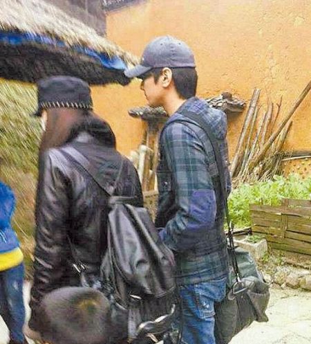 趙又廷帶母游張家界 高圓圓陪伴準婆婆左右