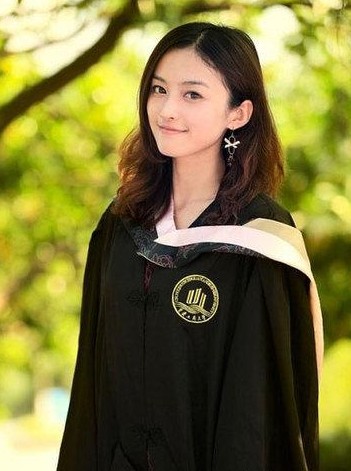 高校宅男女神級(jí)?；ㄐ∏逍滤囆g(shù)照