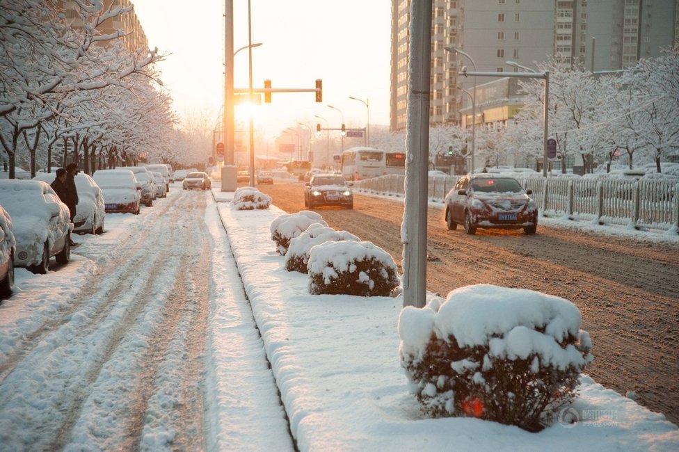 2013年3月20日早晨，降雪后的北京，全城銀裝素裹