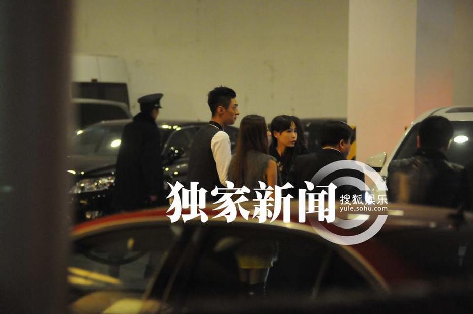 汪小菲許雅鈞坐千萬豪車赴夜總會(huì) 保鏢成群未見大小S