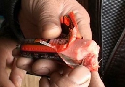 雙匯泡面搭檔火腿吃出雞毛 問題不斷質(zhì)量遭疑