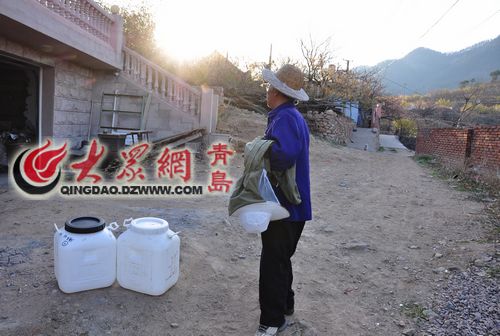 青島大山采蜜人手工作坊面臨凋敝 年薪十萬難請年輕人