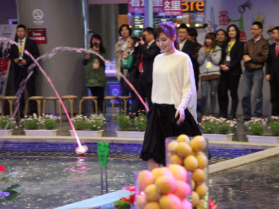 金莎來青宣傳電影《檸檬》 清純可人依舊 金莎來青宣傳電影《檸檬》 清純可人依舊