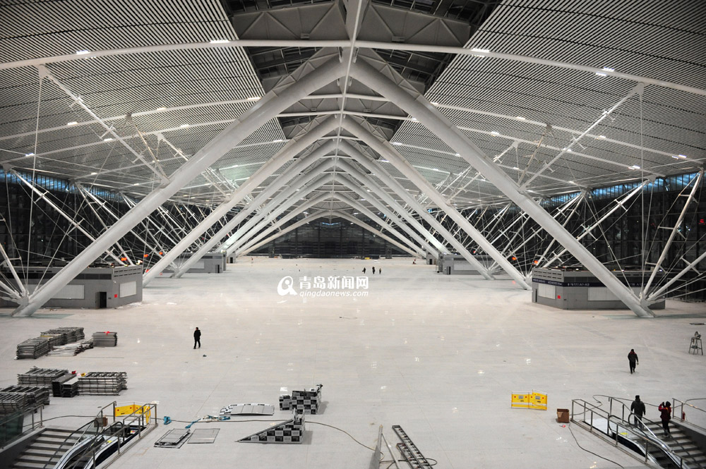 青島火車北站啟用 首列火車今?？? border=