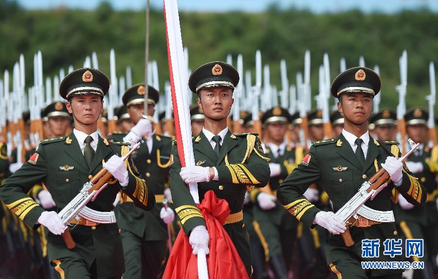 走近升旗儀式護衛(wèi)方隊